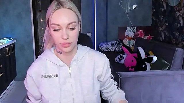 Blckmirrorr's Live XXX Chat