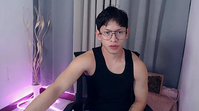 pinkcock_froi2305 Pertunjukan Webcam