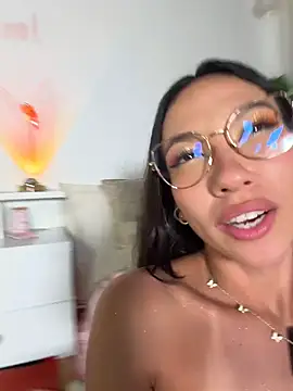 selene_starkk's Live XXX Chat