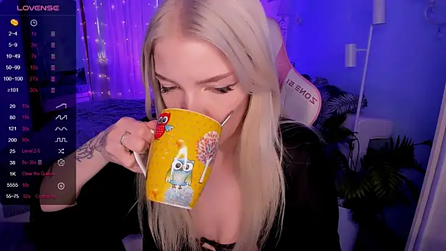 AnyaTaylor_ live XXX chat