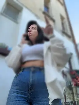 Almmaxxxx Show in webcam