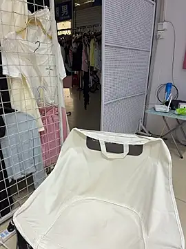 Show Webcam de Selenaaaaa-