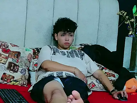 NikiEvanz: онлайн-секс-чат