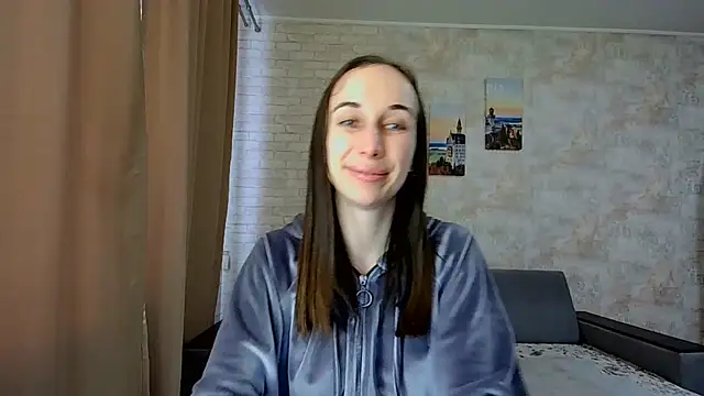 Anika_bloom Adlı Modelin Canlı XXX Sohbeti