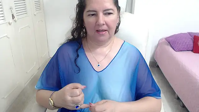 แชท XXX สดของ leonela_69