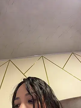 SQUIRTINGQUEEN11 – Naživo XXX chat