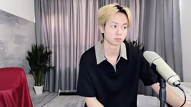 hafabva élő XXX-chatje