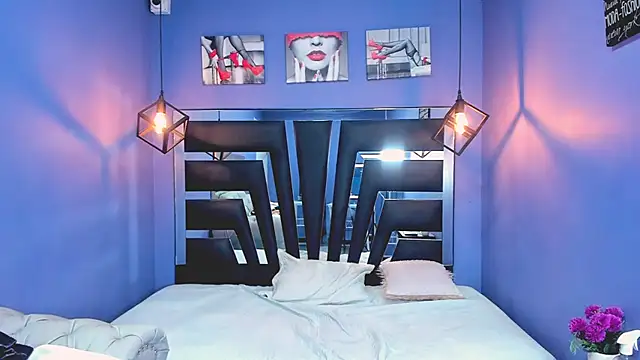 VeluniLiore Webcam show