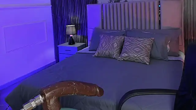 Živý XXX chat Emberrvelvet