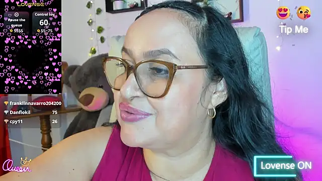 Gia_Nahomi Live XXX-Chat