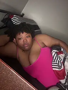 Chocolatebunnyxx96's Live XXX Chat