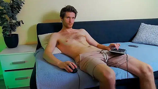 Show modela Eddie_Baker na web-kameri