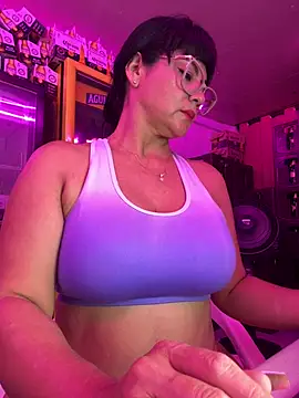 Chat +18 de Hot_beauty__ ao vivo