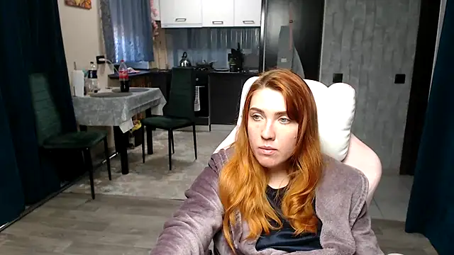 Онлайн чат XXX Reginasmilee