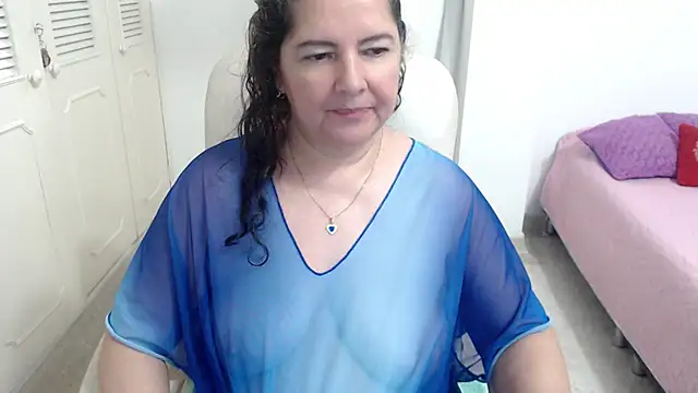 leonela_69 – Live XXX-chat