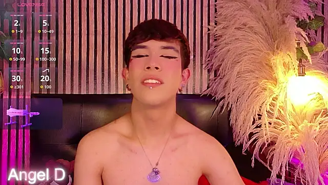 Angeldust19のライブXXXチャット