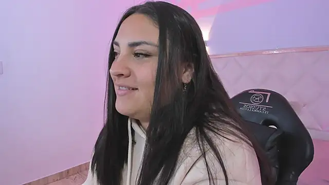 XXX chat uživo modela Brendda_tay