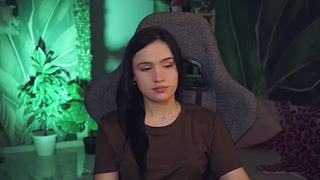 MonicaFarmer 现场XXX聊天