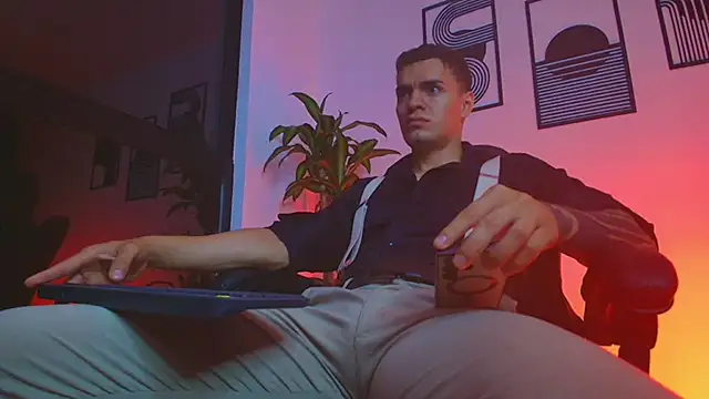 ALPHA_DOMINUS_: вебкам-шоу