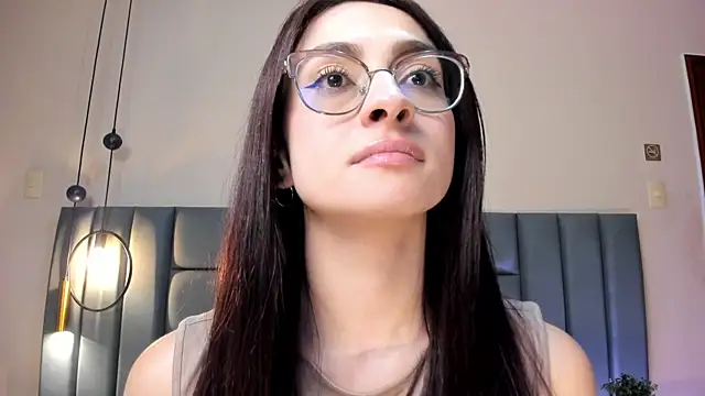 AndraCyruss' Live XXX Chat