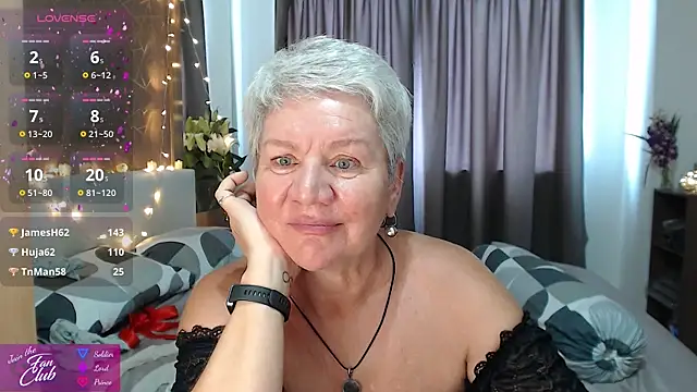Chat +18 de roxana_brooks ao vivo