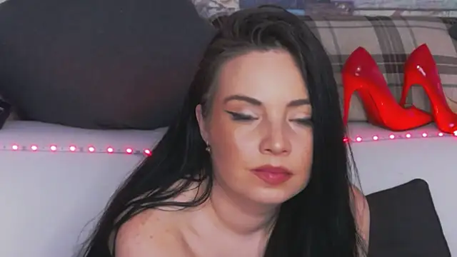 GrayLunna: онлайн-секс-чат