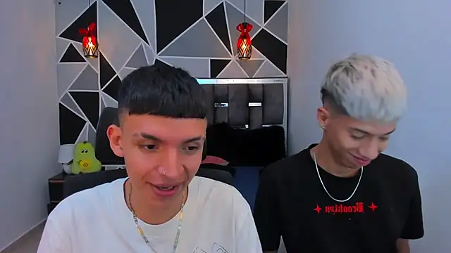 Juan_Nd_Steven Adlı Modelin Web Kamerası Şovu