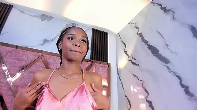 Chat +18 de kandy_bronw ao vivo