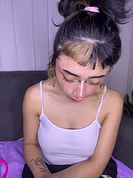 Онлайн чат XXX baby_akuma