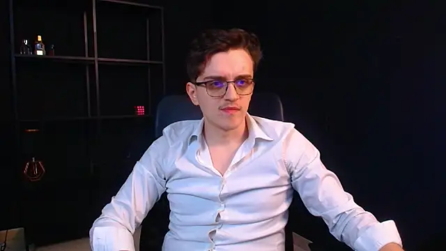 FelixStarkk Chat XXX in diretta