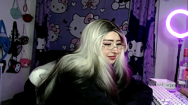 lussyevans24's Live XXX Chat