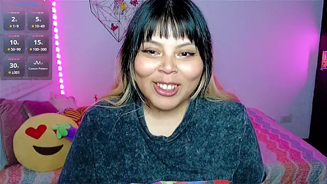 EllieMoonX's Webcam Show