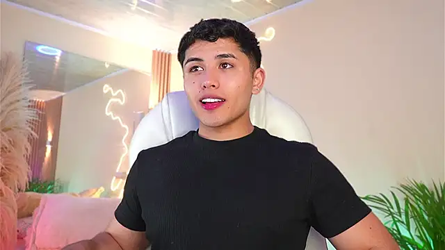 دردشة MatiasKorn الجنسية المباشرة