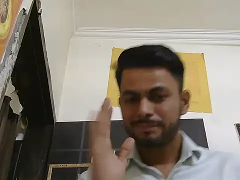 Stubborndesiboyn Live XXX chat