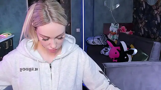 Blckmirrorr Chat XXX in diretta