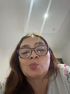 Živý XXX chat ANTONELLA_VIOLETA_