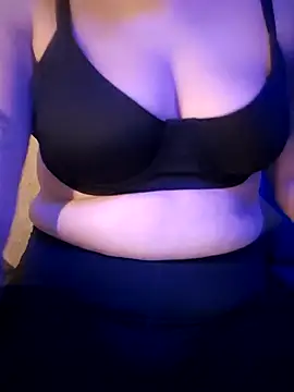 Sweettinydiamond live XXX chat