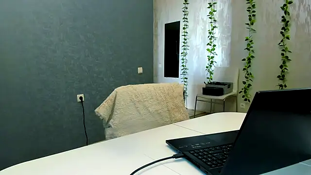 Yesss_Lilith – Kamerová šou