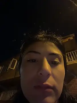 fiorella_paris' Live XXX Chat