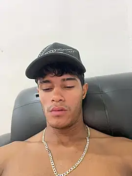 XXX chat uživo modela meliodas_23cm