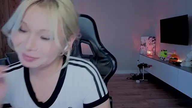 Živý XXX chat RileyMee