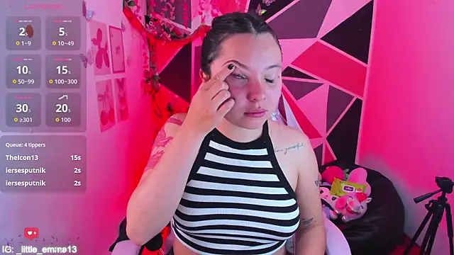 little_emma0 live XXX chat