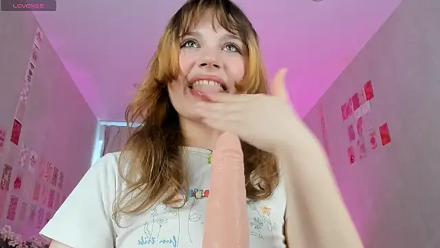 Show modela Eva_Harper na web-kameri