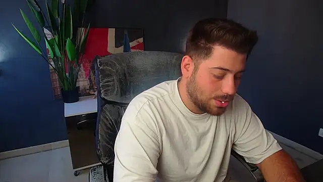 DaxGreer: διαδικτυακό σόου στην κάμερα