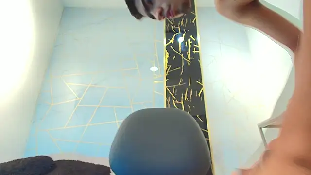 Chat XXX Live Valentin_Lux