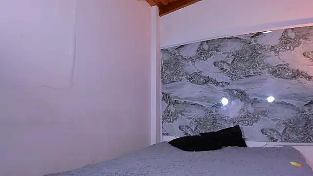 Chat +18 de Miss_KhalifaDoll ao vivo