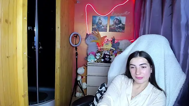 Chatroom XXX en direct de Fiery_Brunette_