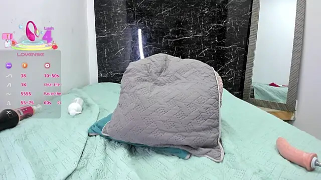 PamelaAnderson_2's Live XXX Chat