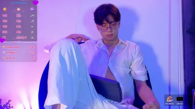 lui_x_dustのライブXXXチャット