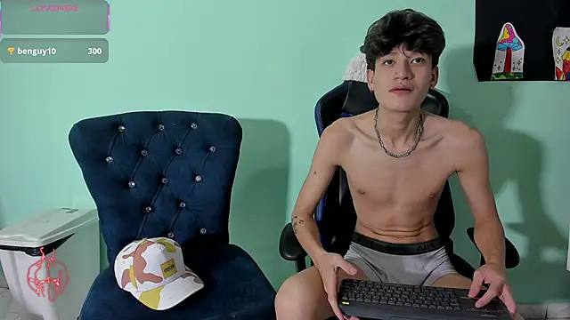 TYLERhHOT2005 网络视讯表演